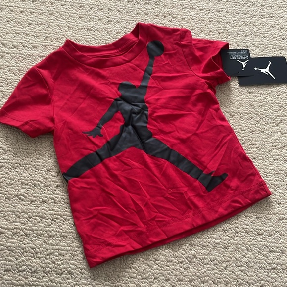 NWT 2T Bundle 2 Shirts + Pull on Pants Nike, Jordan & Guess - Picture 5 of 8